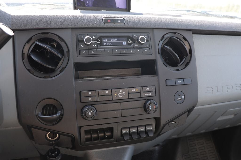 Used 2023 Ford F650 2WD Regular Cab Super Duty image 25