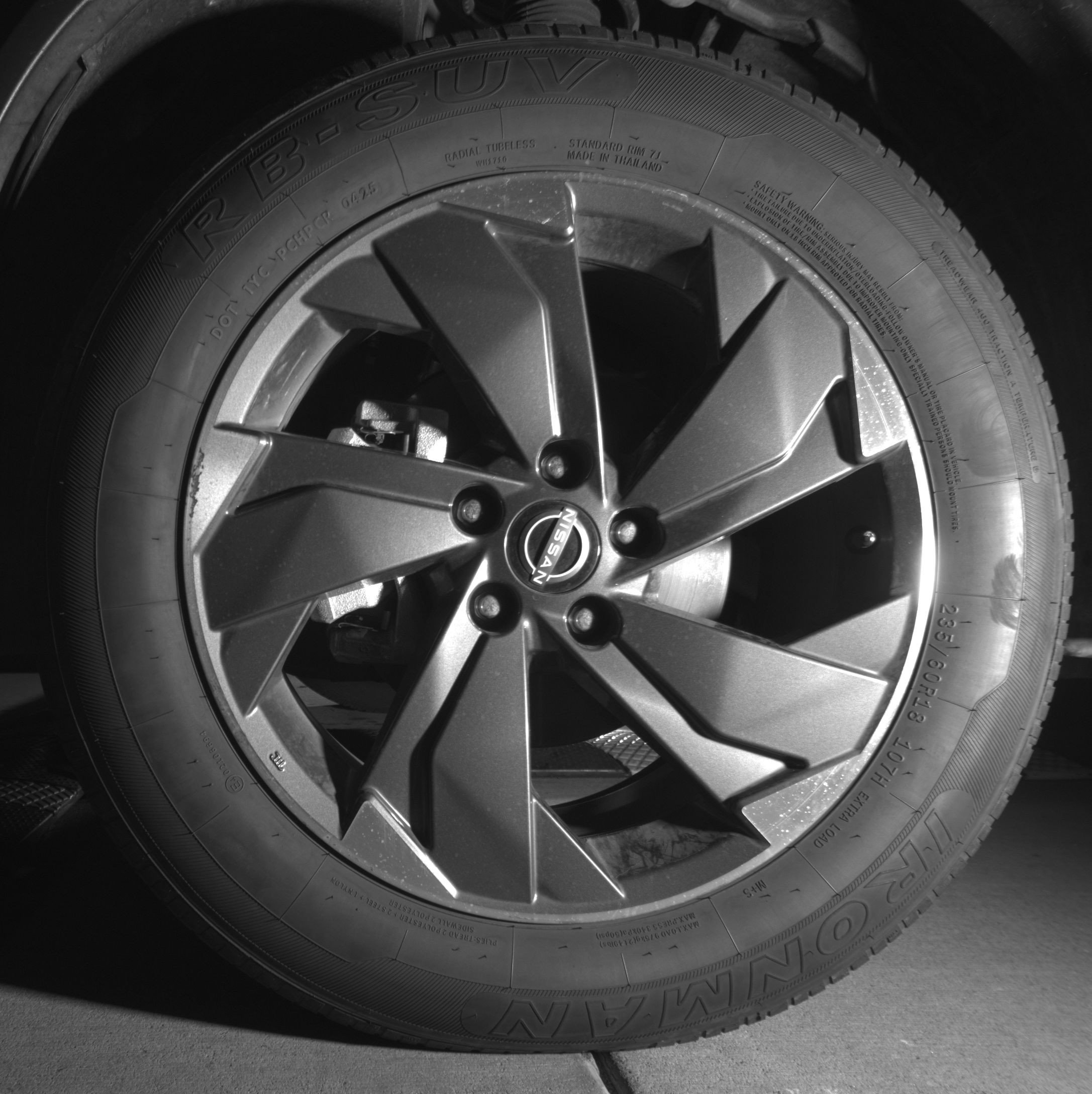 Used 2025 Nissan Rogue SV image 12