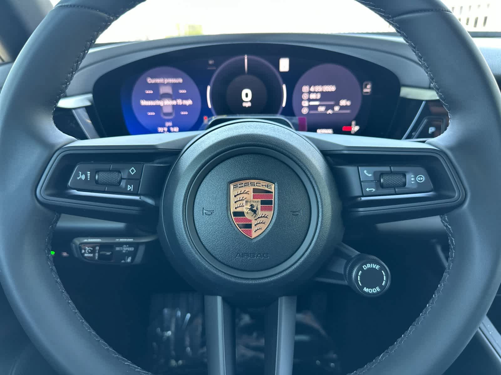 New 2026 Porsche Macan Electric RWD image 27