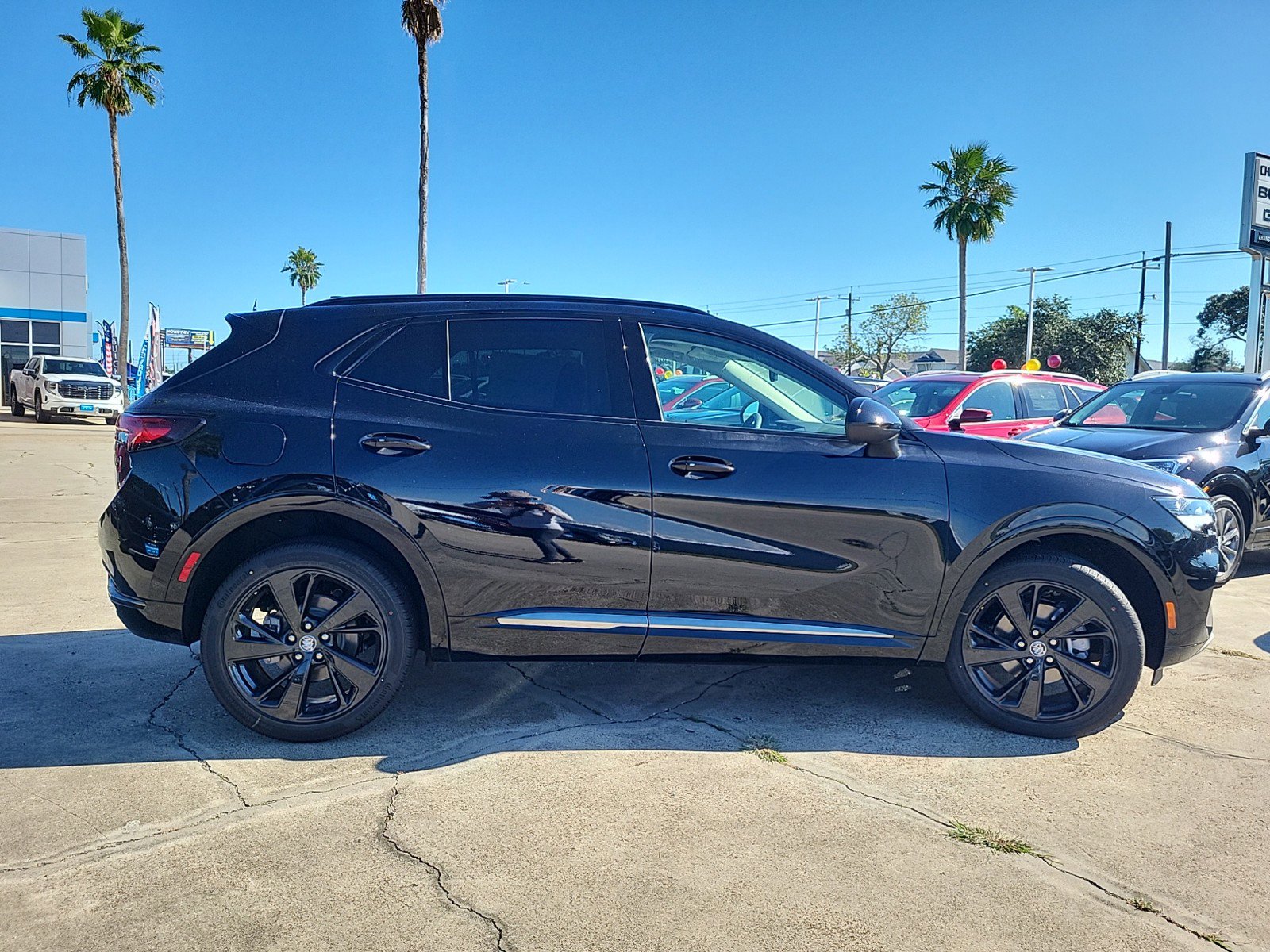 Used 2023 Buick Envision Essence w/ Sport Touring Package image 4