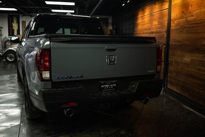 Used 2023 Honda Ridgeline Black Edition image 6