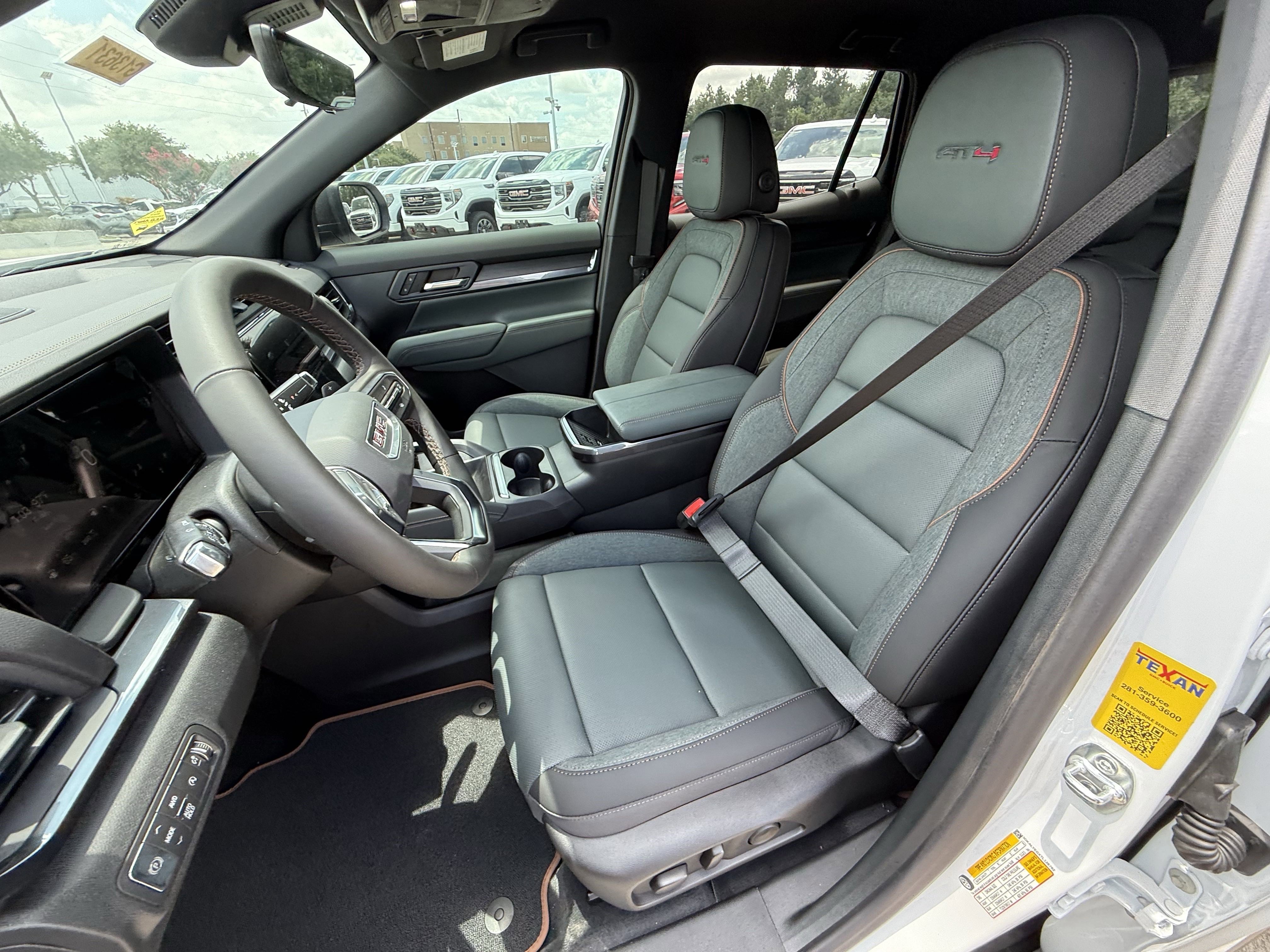 New 2026 GMC Terrain AT4 w/ Convenience Package III image 17