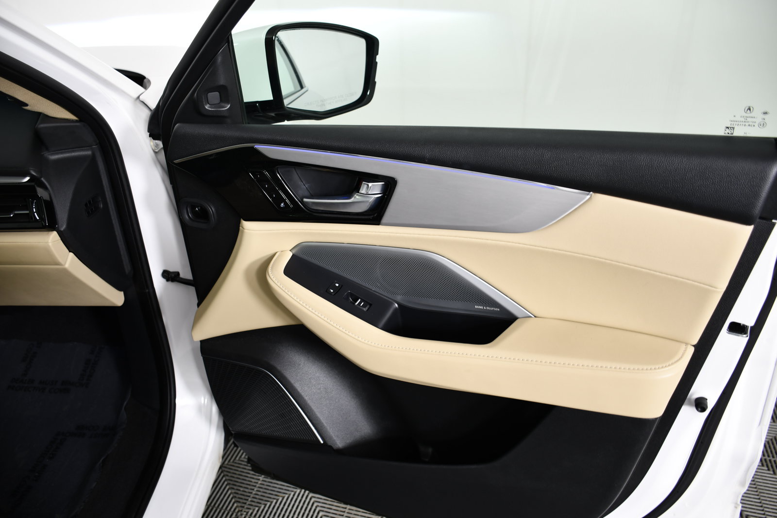 Certified 2025 Acura MDX SH-AWD w/ Technology Package image 40