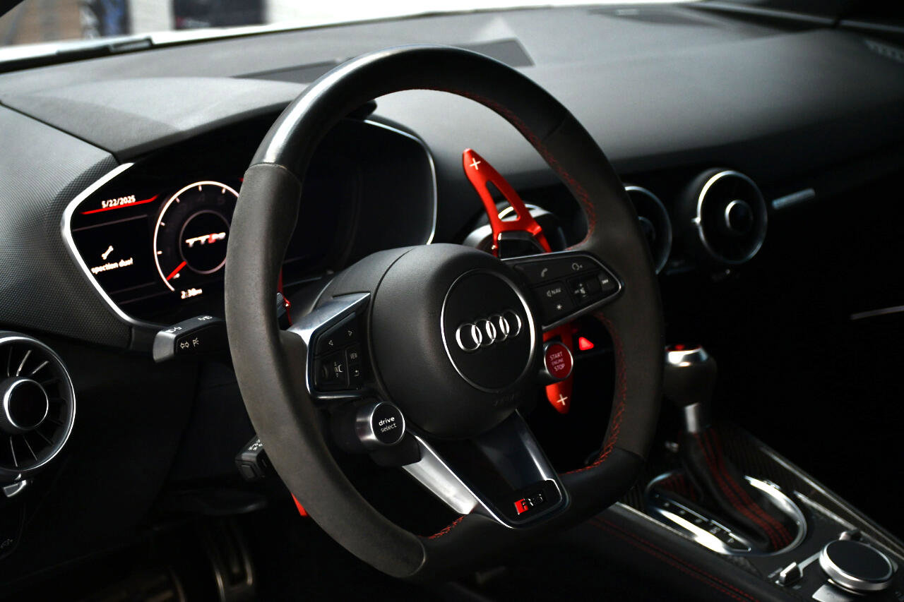 Used 2018 Audi TT RS image 27