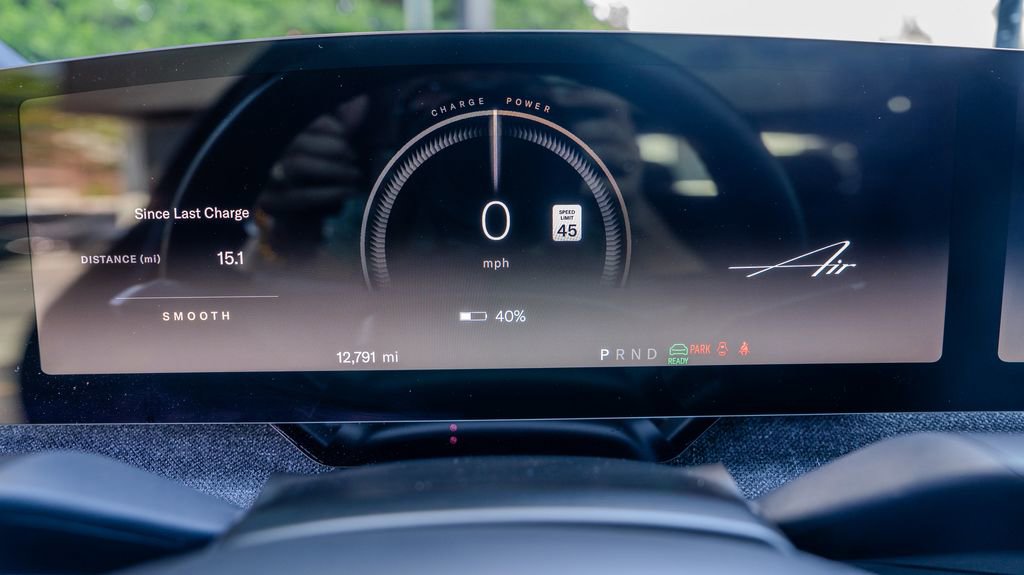 Used 2024 Lucid Air Touring AWD/4WD image 9