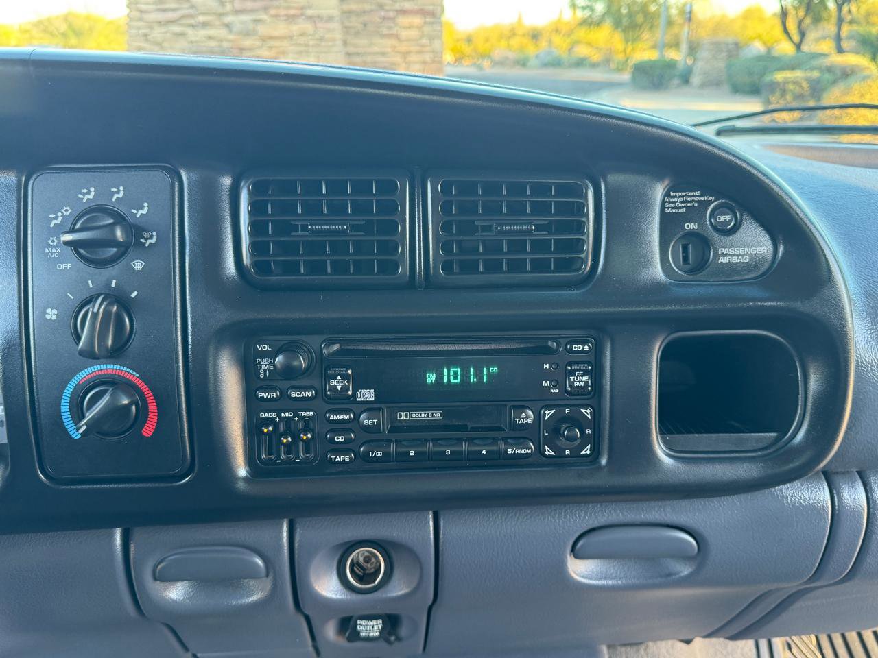 Used 2002 Dodge Ram 2500 Truck SLT Quad Cab Long Bed 2WD image 36