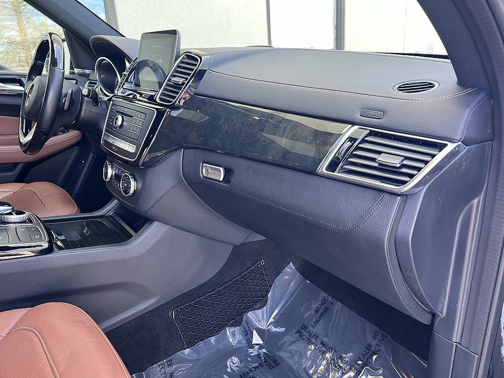 Used 2016 Mercedes-Benz GLE 400 4MATIC image 25