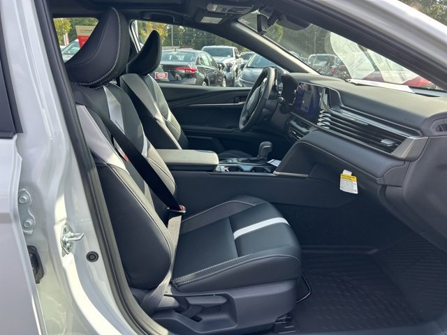 New 2026 Toyota Camry Hybrid image 15