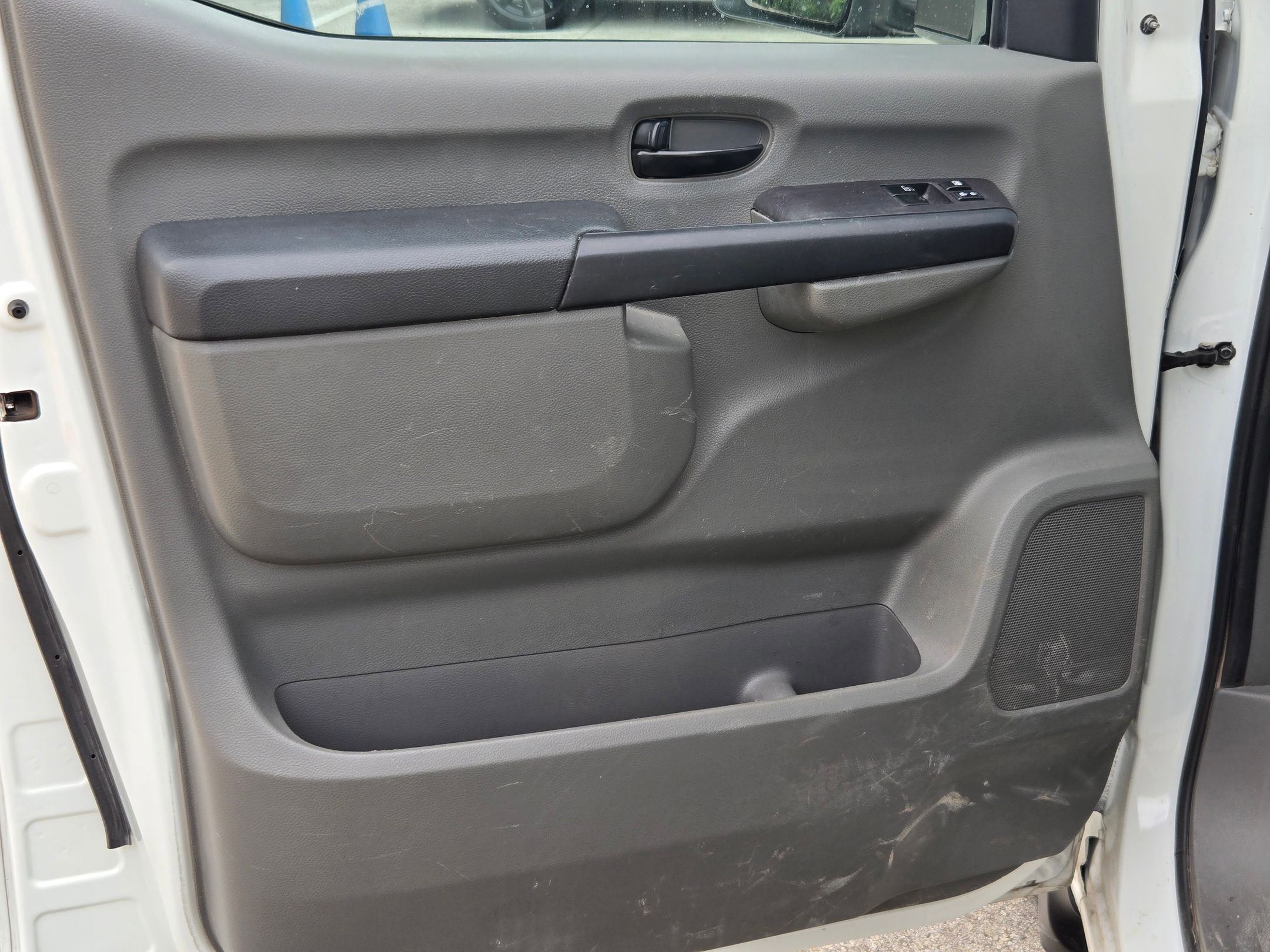 Used 2020 Nissan NV 3500 SL RWD image 10