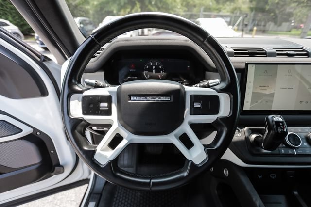 Used 2022 Land Rover Defender 110 X-Dynamic SE AWD/4WD image 30