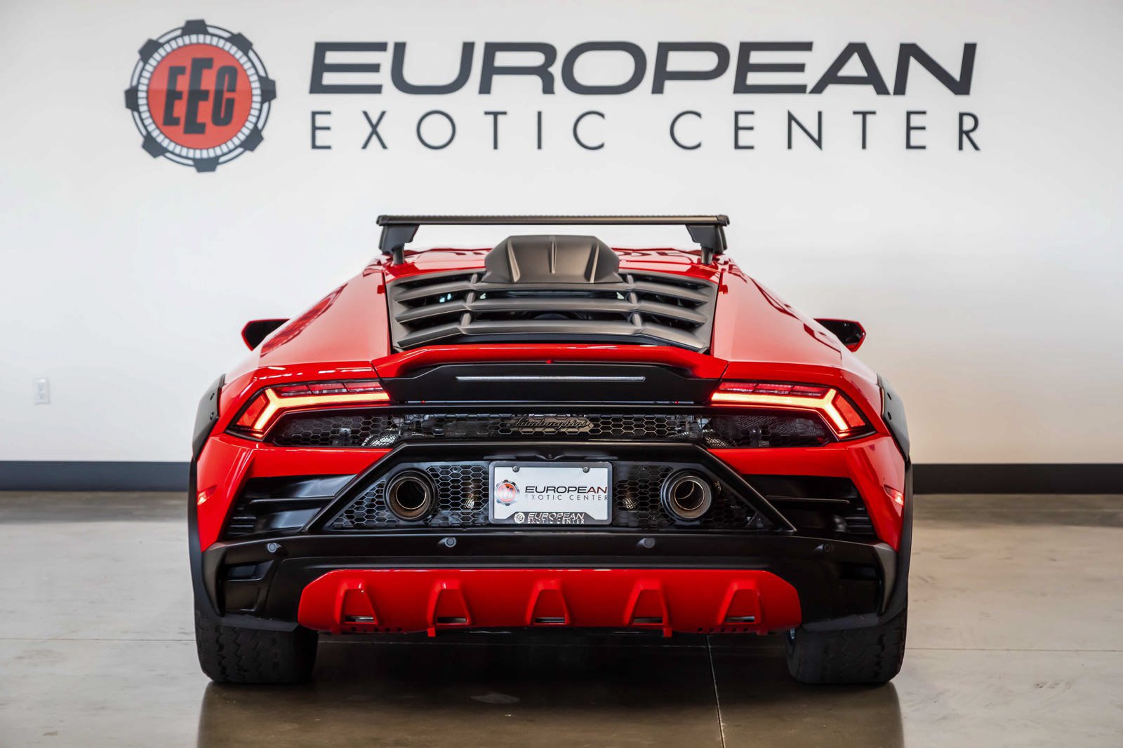Used 2024 Lamborghini Huracan Sterrato AWD/4WD image 9