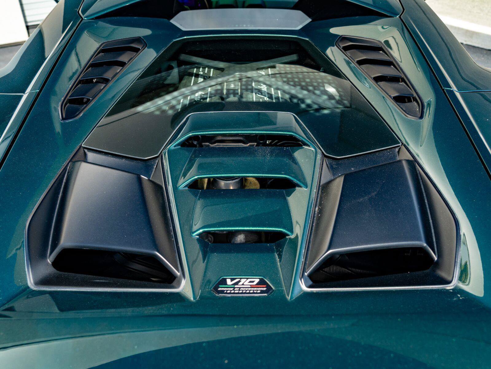 Used 2023 Lamborghini Huracan Tecnica RWD image 17