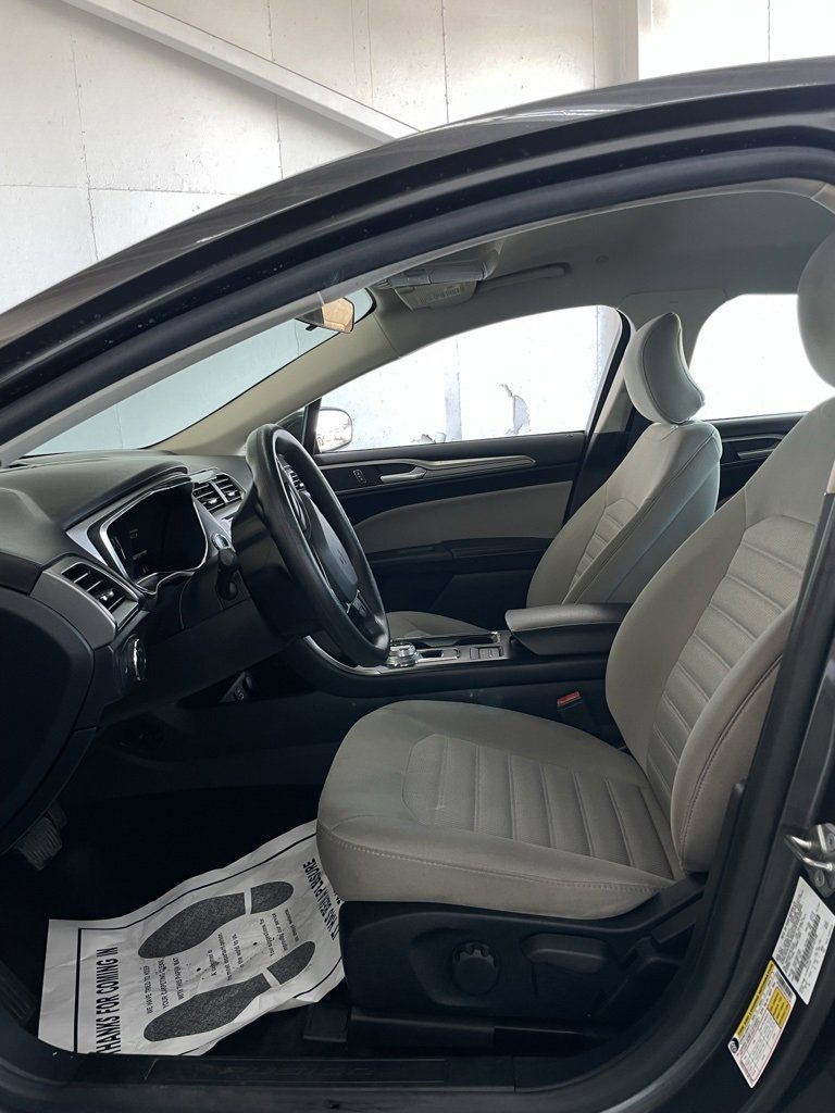 Used 2018 Ford Fusion S image 14