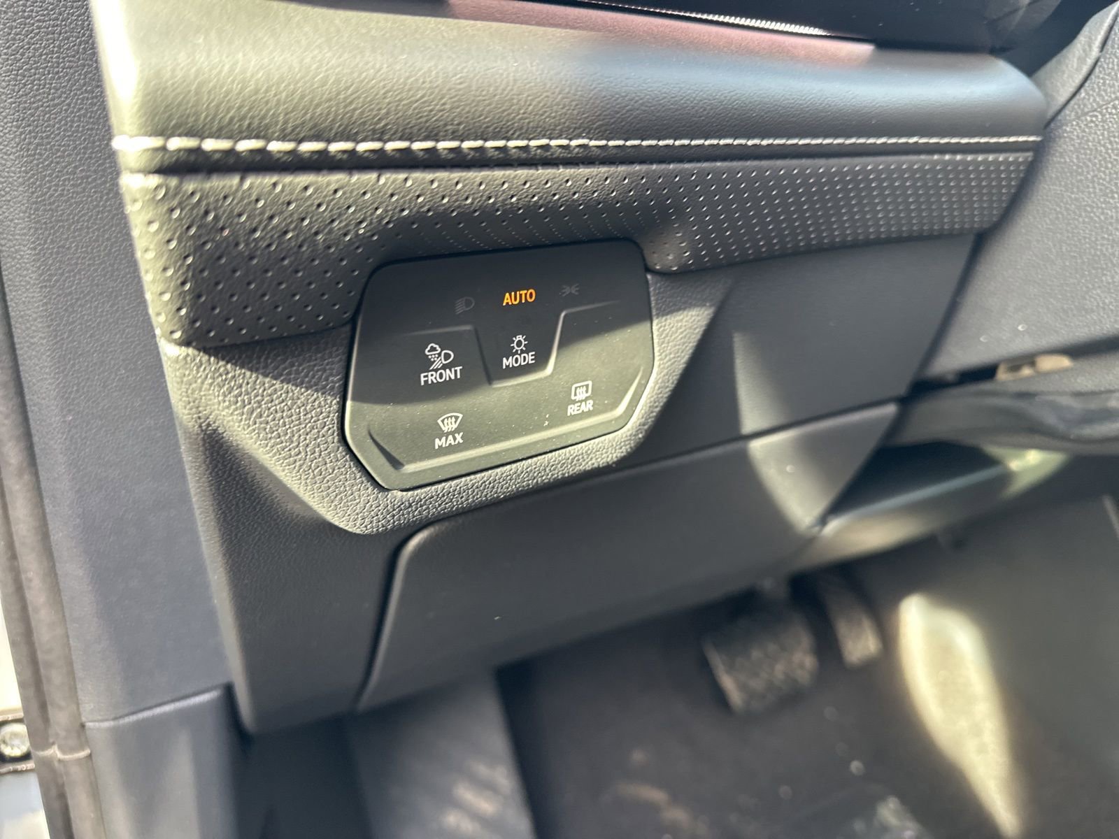 New 2026 Volkswagen Atlas SEL image 13