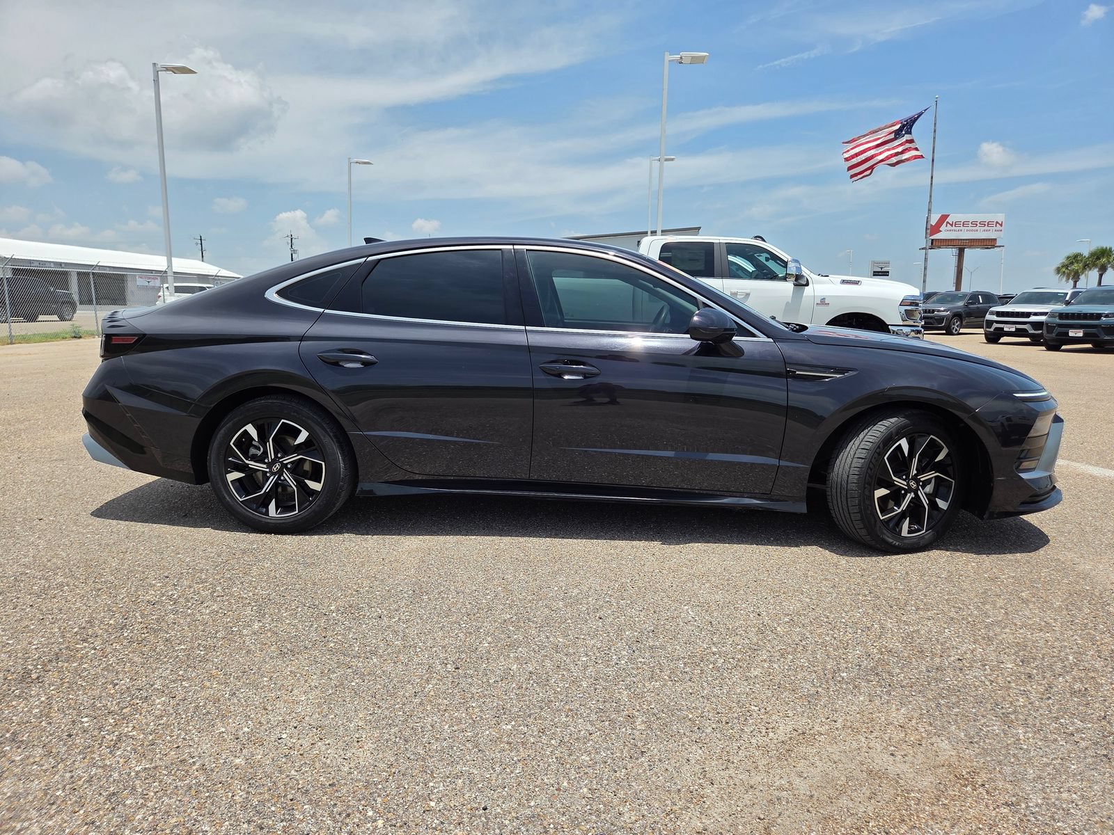 Used 2024 Hyundai Sonata SEL FWD image 8
