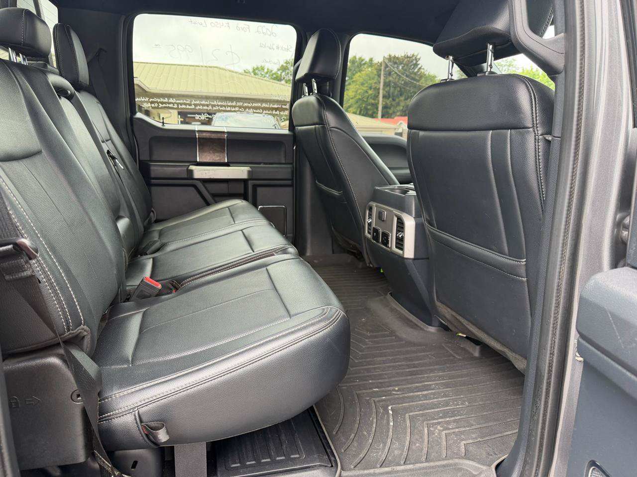 Used 2022 Ford F450 Lariat w/ Lariat Value Package AWD/4WD image 13