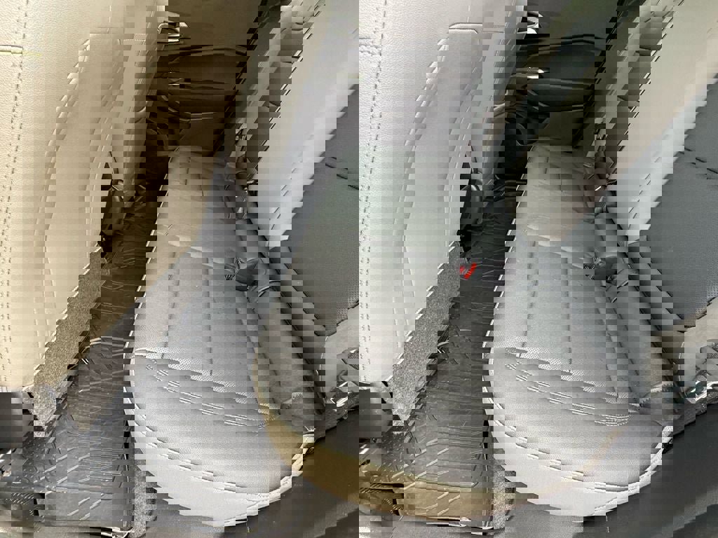 Used 2024 Chevrolet Trax ACTIV w/ Sunroof Package image 13