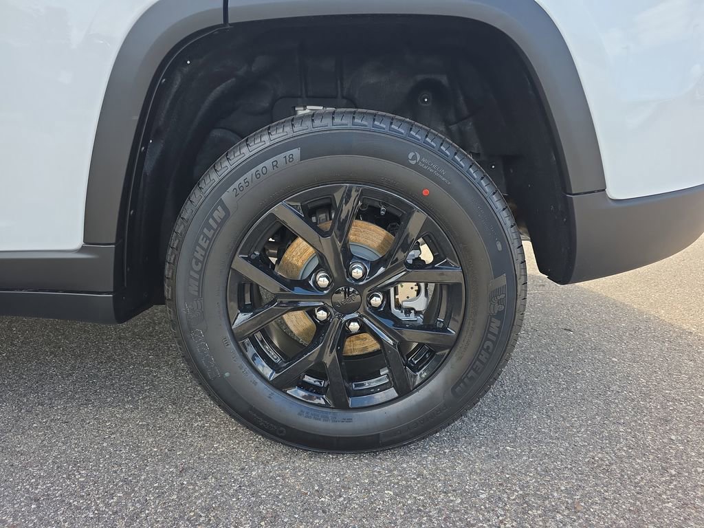 New 2026 Jeep Grand Cherokee Altitude AWD/4WD image 33