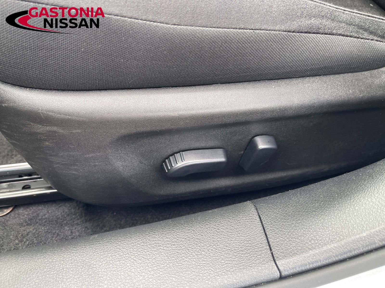 Used 2024 Nissan Altima 2.5 SV image 24