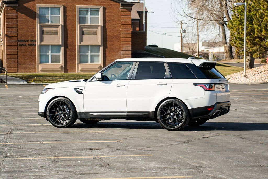 Used 2019 Land Rover Range Rover Sport SE image 7