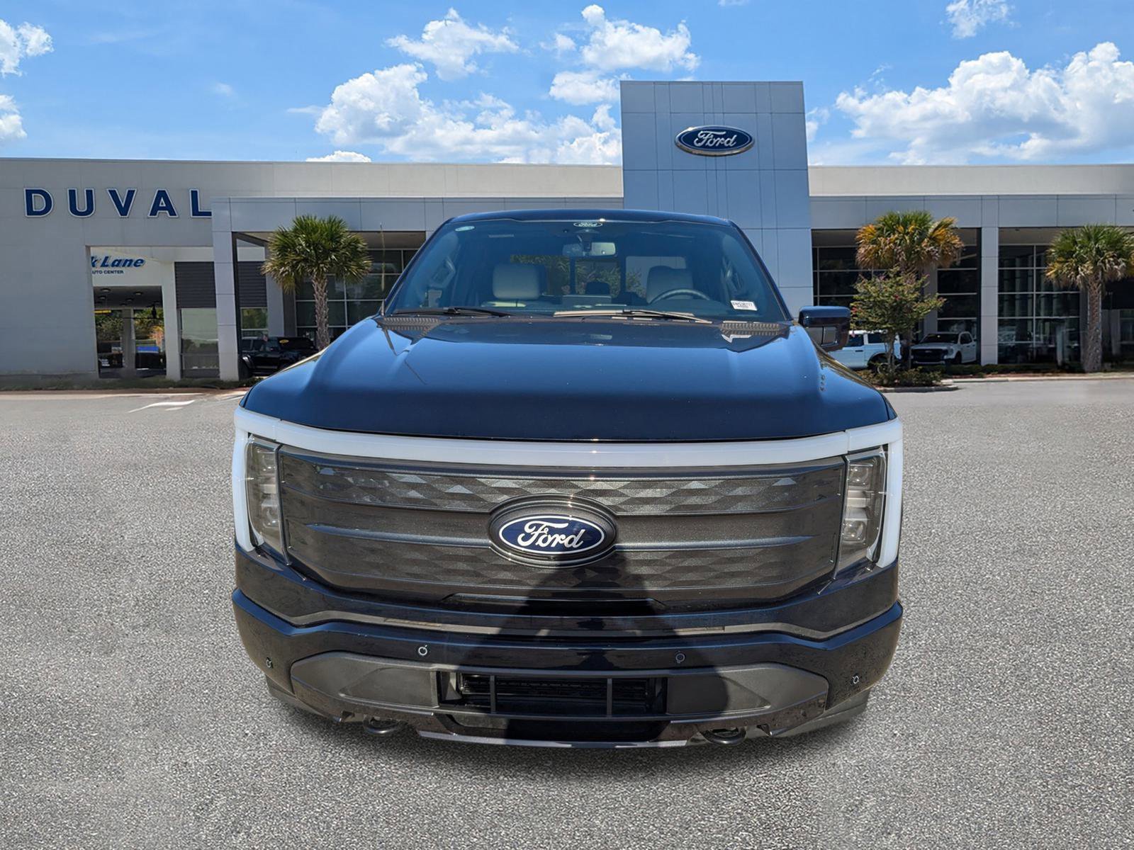 New 2025 Ford F150 Lightning Platinum image 9
