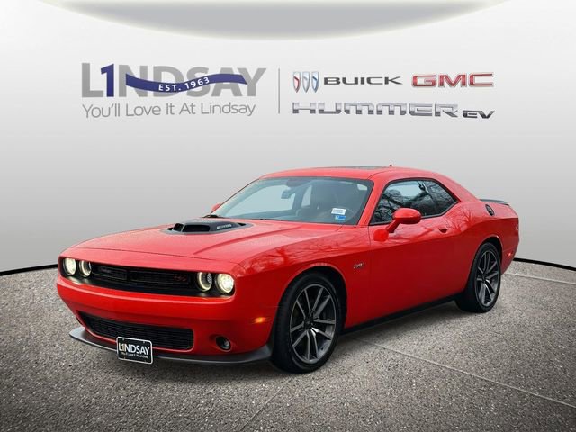 Used 2023 Dodge Challenger R/T w/ Plus Package RWD image 5