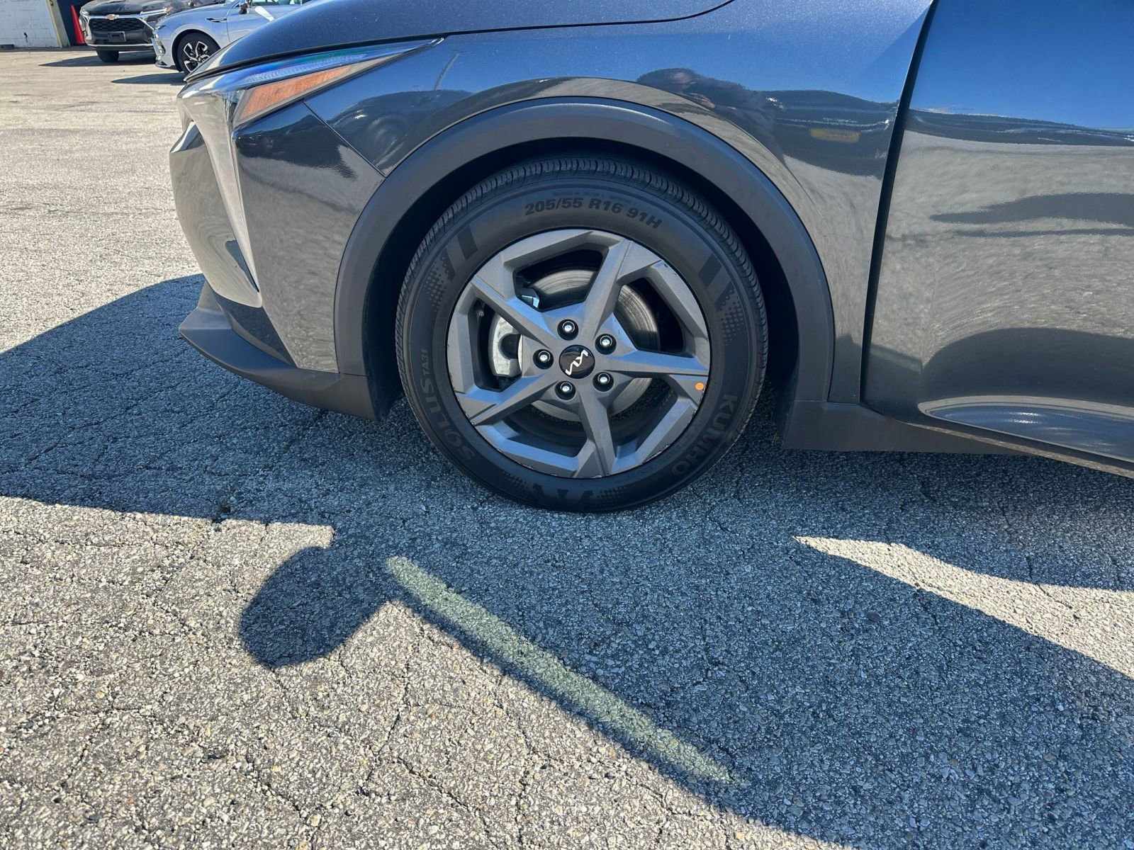 Used 2025 Kia K4 LXS image 28