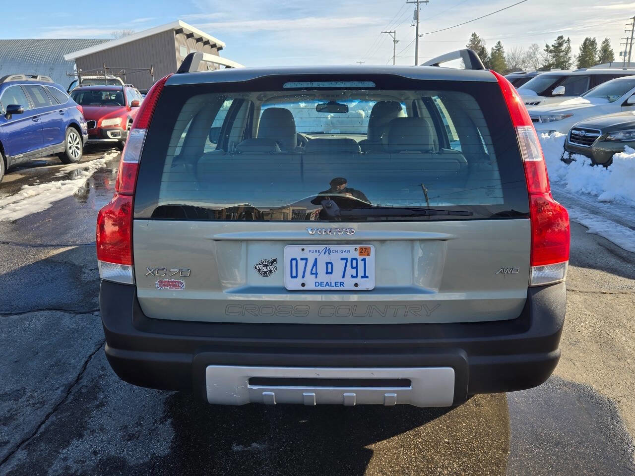 Used 2006 Volvo XC70 Base AWD 4dr Wagon image 9