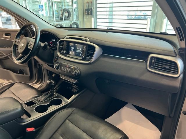 Used 2017 Kia Sorento AWD w/ LX Convenience Package image 17