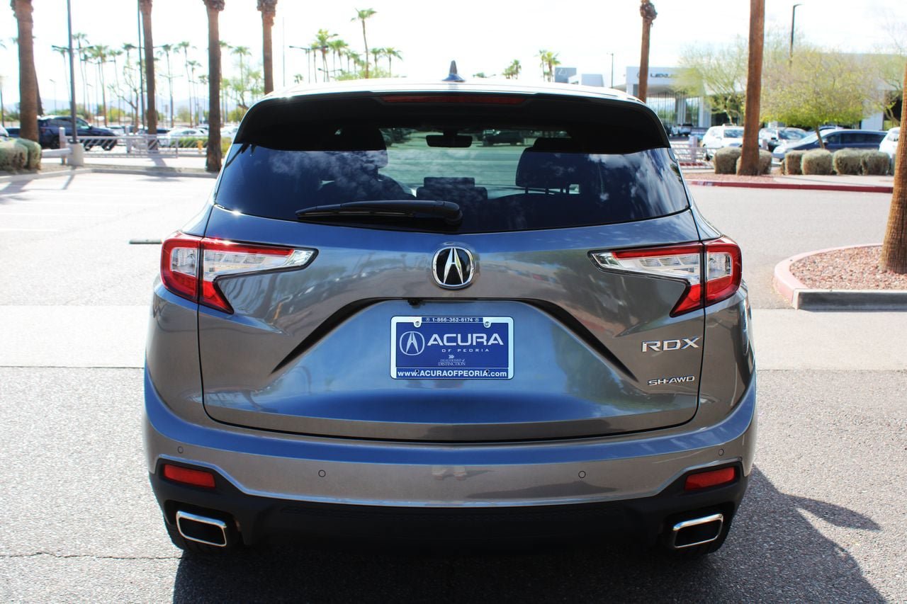 Used 2024 Acura RDX w/ Technology Package AWD/4WD image 4