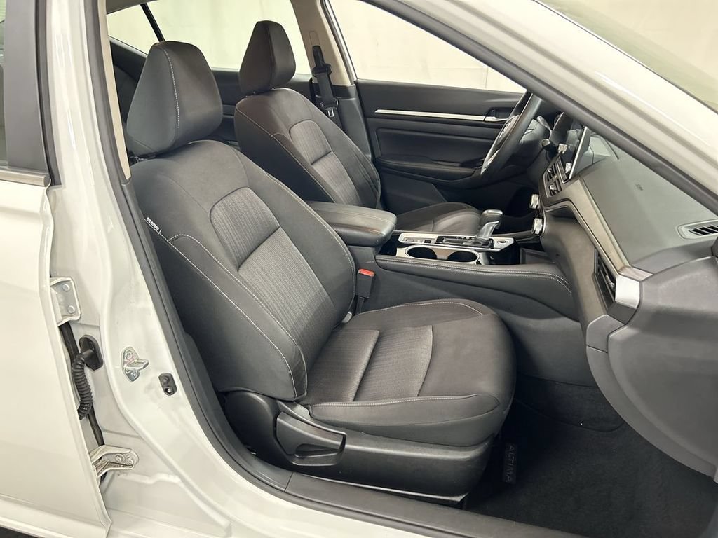 Used 2023 Nissan Altima 2.5 SV AWD/4WD image 22