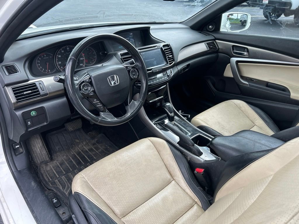 Used 2017 Honda Accord EX-L image 19