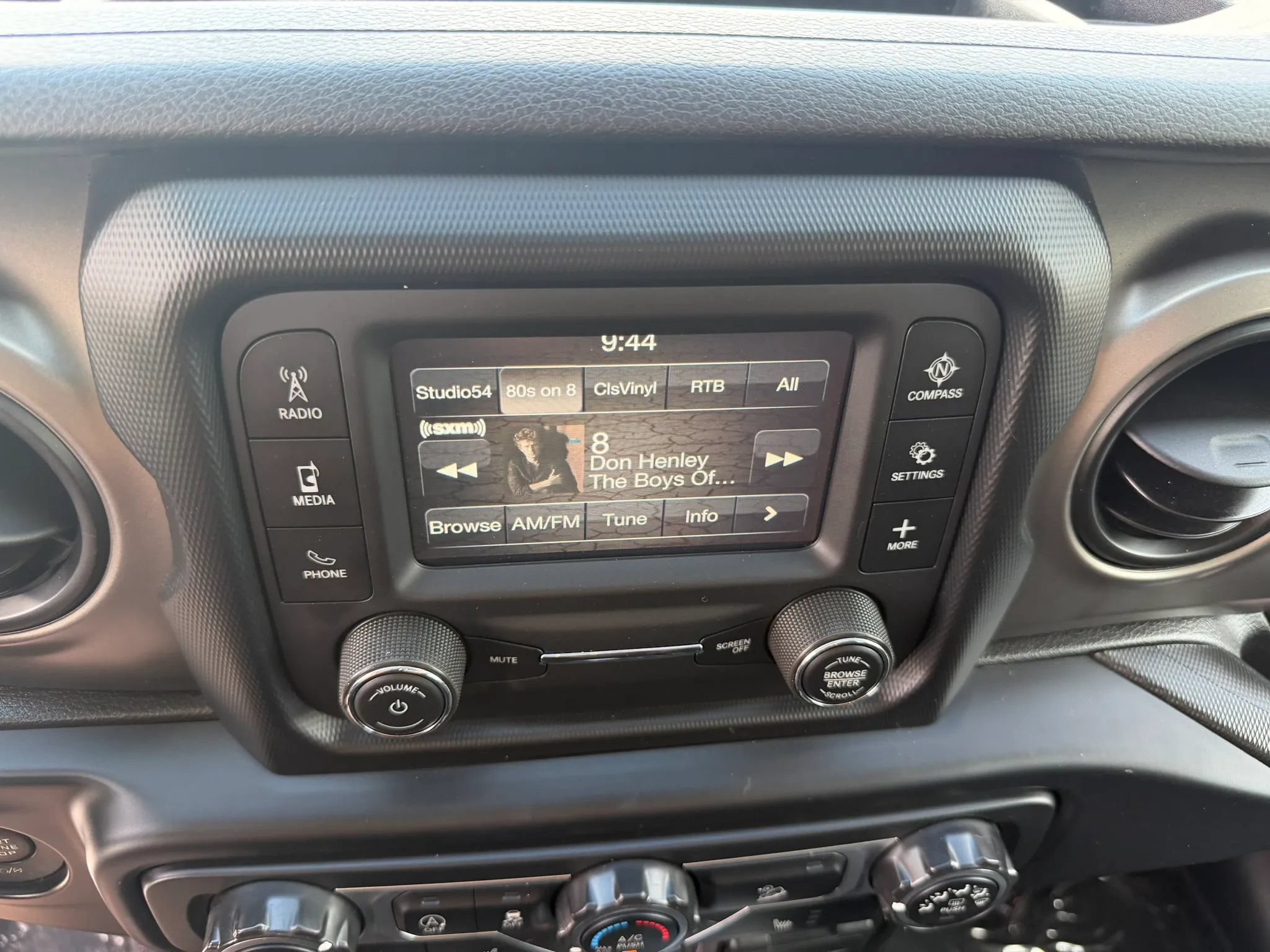Used 2019 Jeep Wrangler Unlimited Sport S AWD/4WD image 19