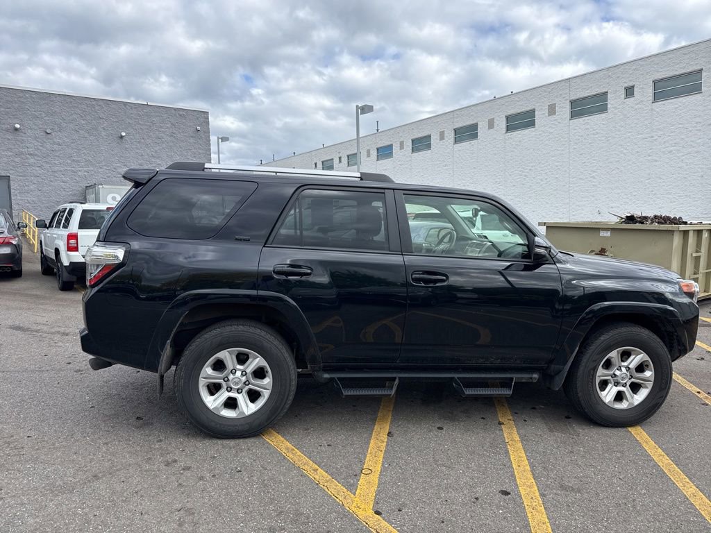 Used 2023 Toyota 4Runner SR5 Premium w/ Moonroof Package AWD/4WD image 35