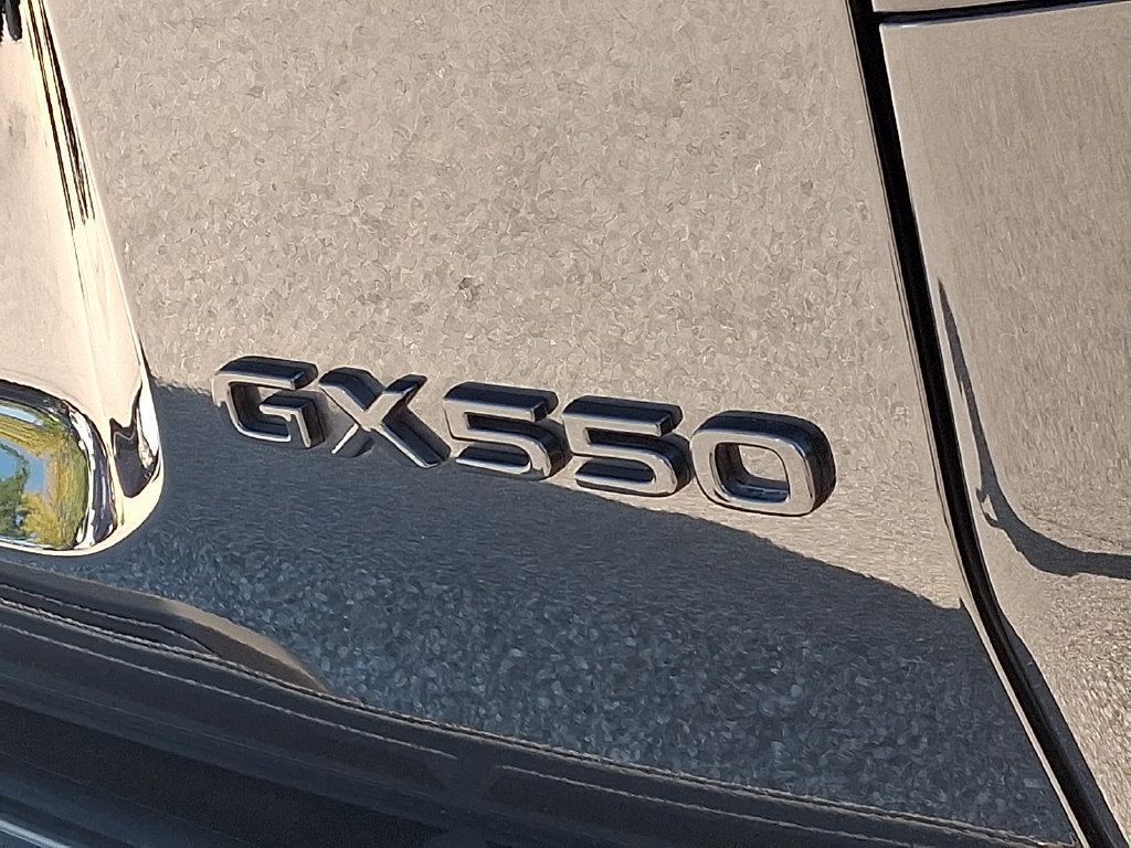 Used 2024 Lexus GX 550 w/ Accessory Package (Z1) AWD/4WD image 33