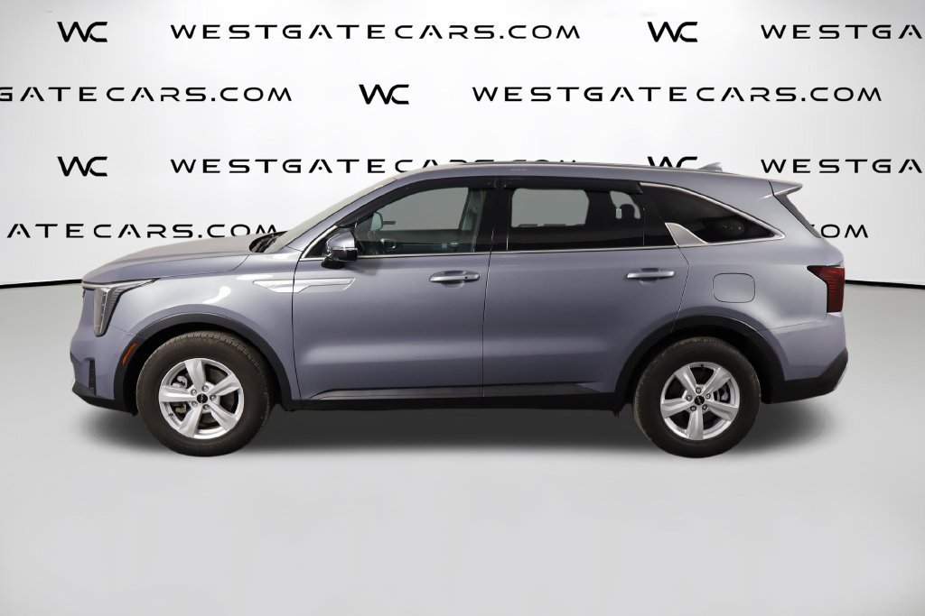Used 2024 Kia Sorento LX FWD image 5