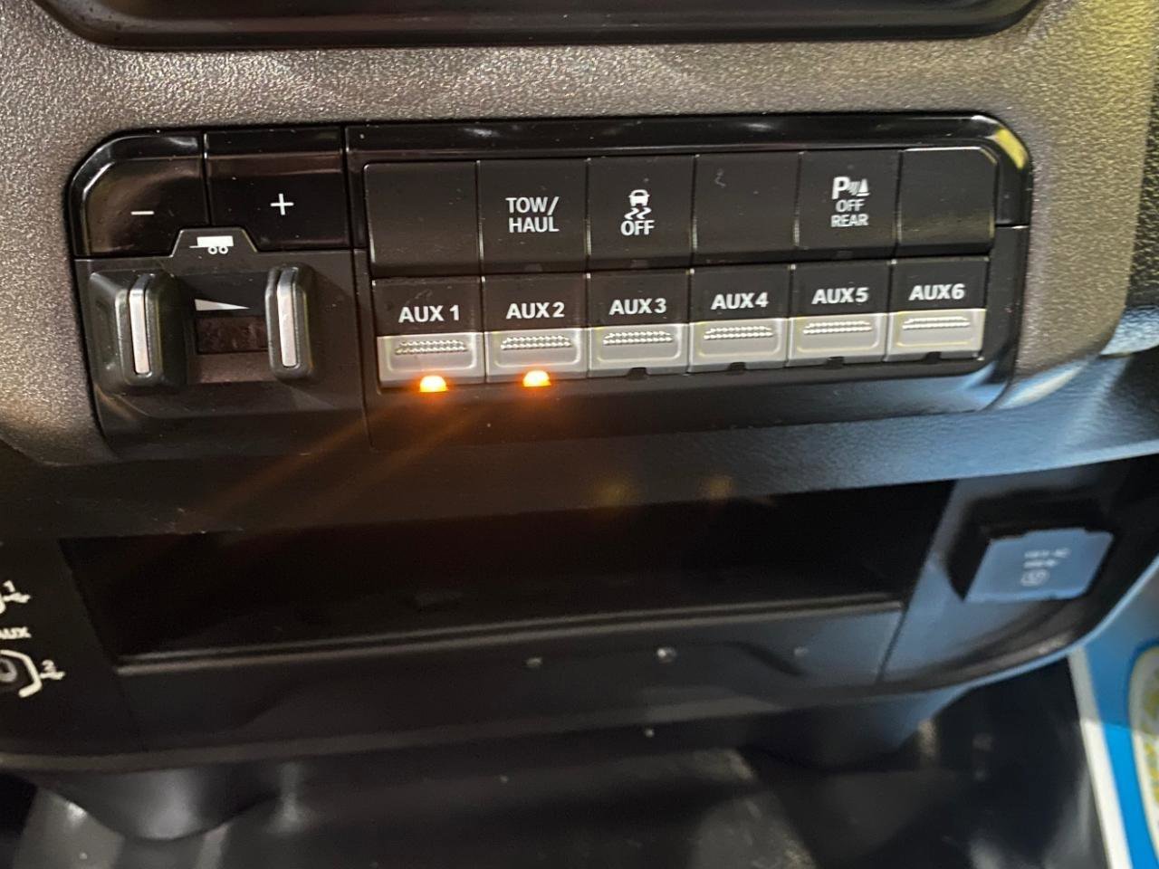 Used 2022 RAM 2500 Tradesman w/ Chrome Appearance Group image 19