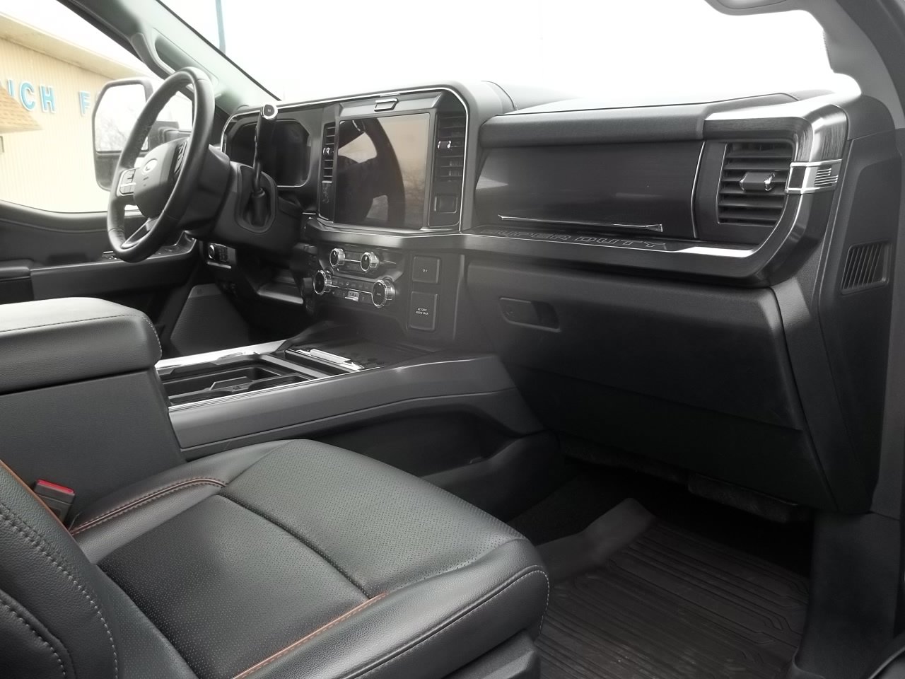 Used 2025 Ford F350 Lariat w/ Chrome Package image 9