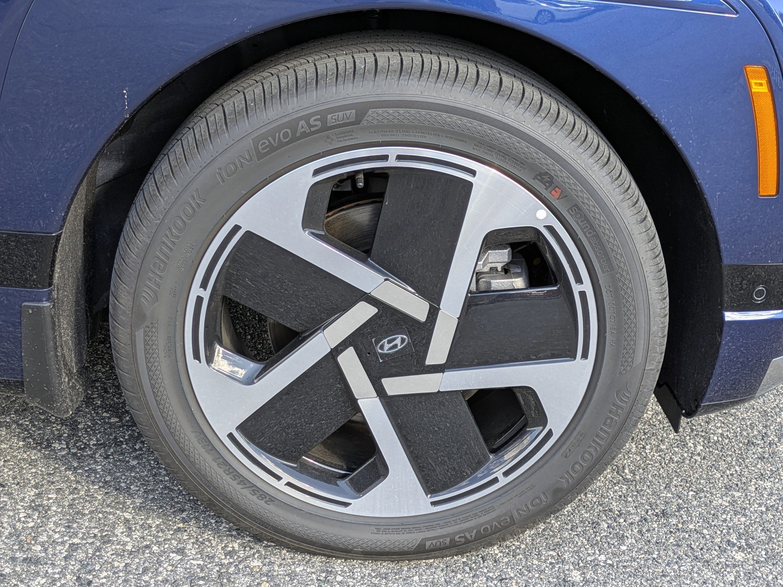 New 2026 Hyundai Ioniq 9 Calligraphy image 14