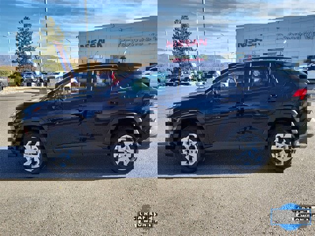 Used 2024 Toyota RAV4 LE image 7