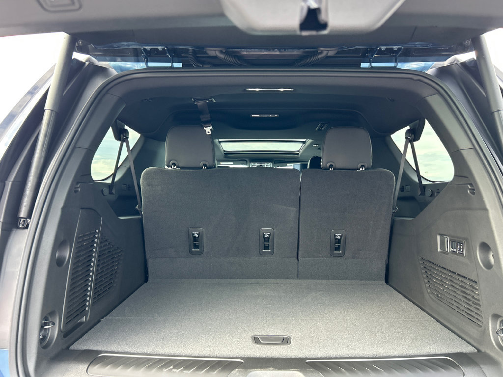 New 2026 GMC Yukon XL Elevation AWD/4WD image 37