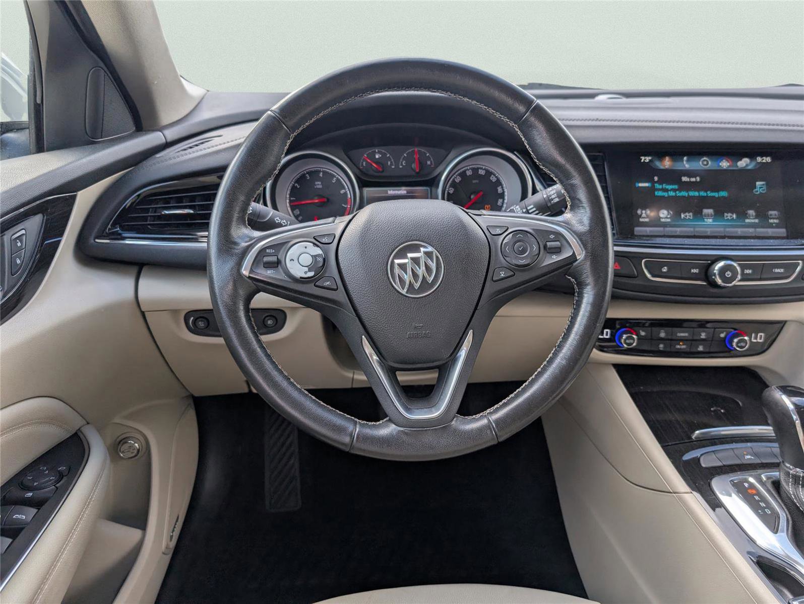 Used 2018 Buick Regal Essence w/ Driver Confidence Package #1 image 28