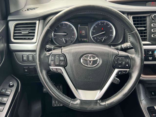 Certified 2017 Toyota Highlander XLE image 14