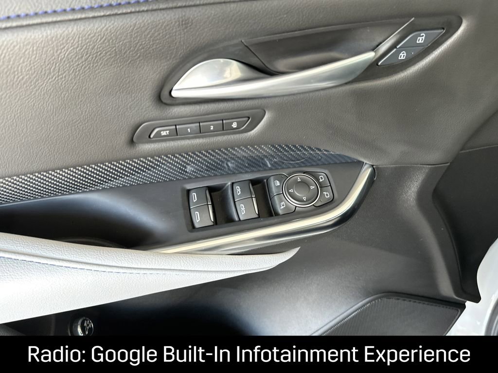 Certified 2025 Cadillac XT4 Sport FWD image 11