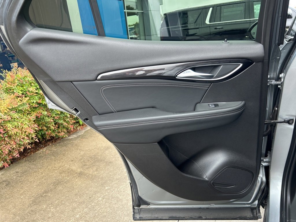 Used 2023 Buick Envision Essence w/ Sport Touring Package image 10