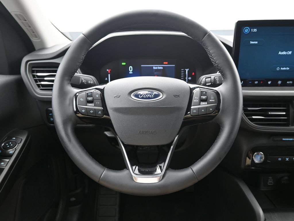 New 2024 Ford Escape SE FWD image 14