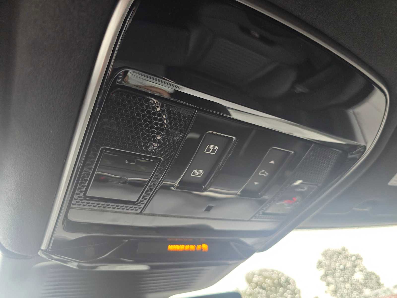 Used 2024 Land Rover Range Rover Sport image 34