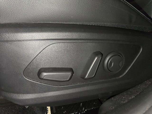 Used 2022 Hyundai Santa Cruz Limited AWD/4WD image 12