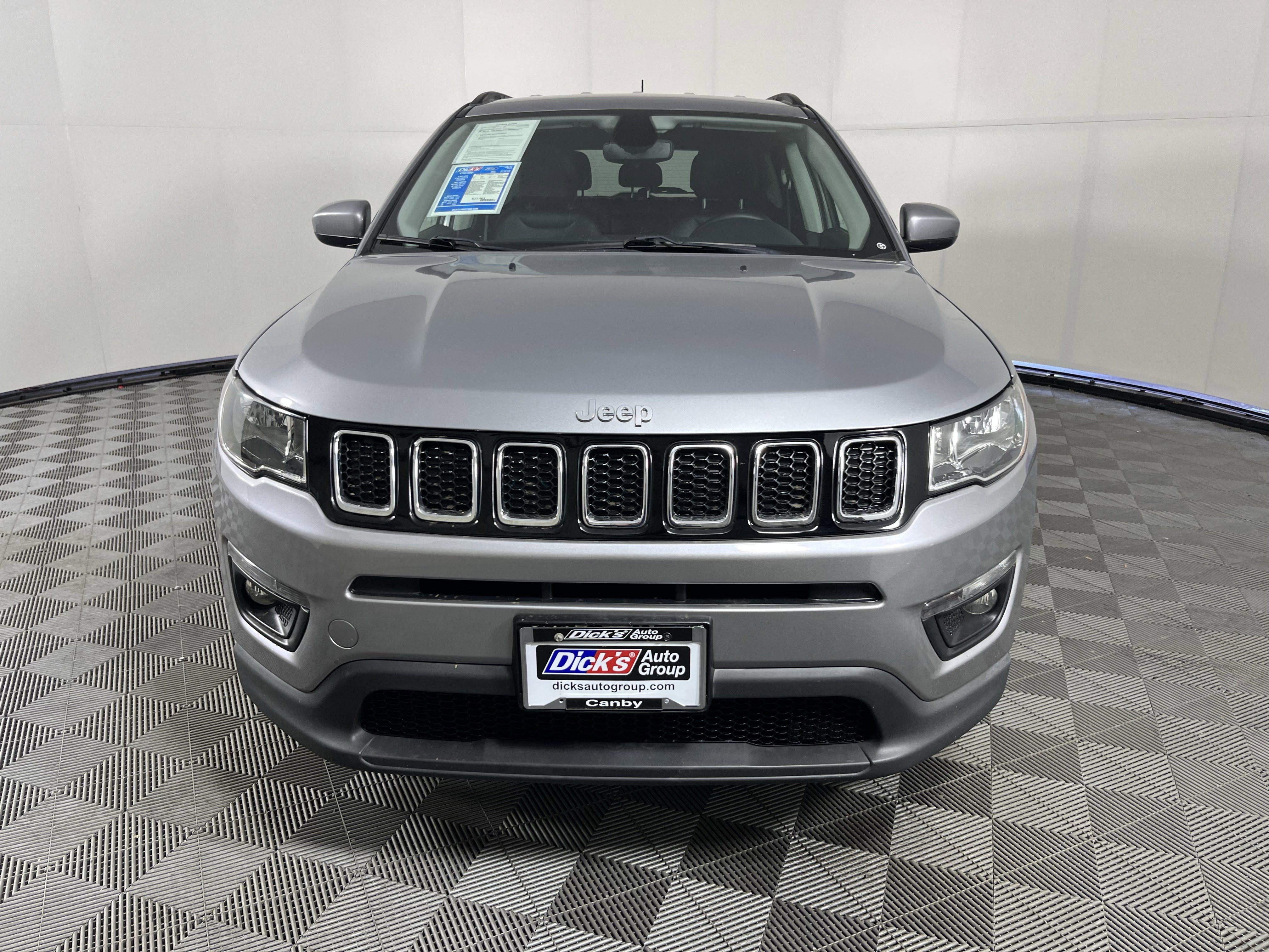 Used 2019 Jeep Compass Latitude w/ Cold Weather Group image 8