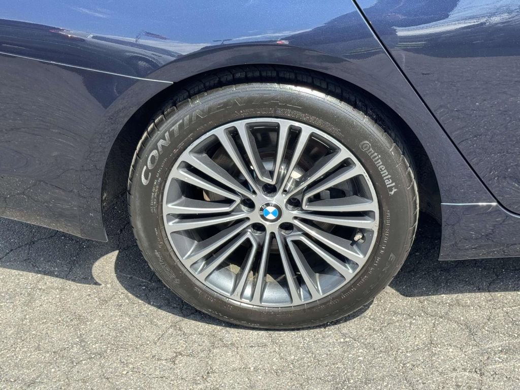 Used 2019 BMW 540i xDrive w/ Convenience Package AWD/4WD image 7